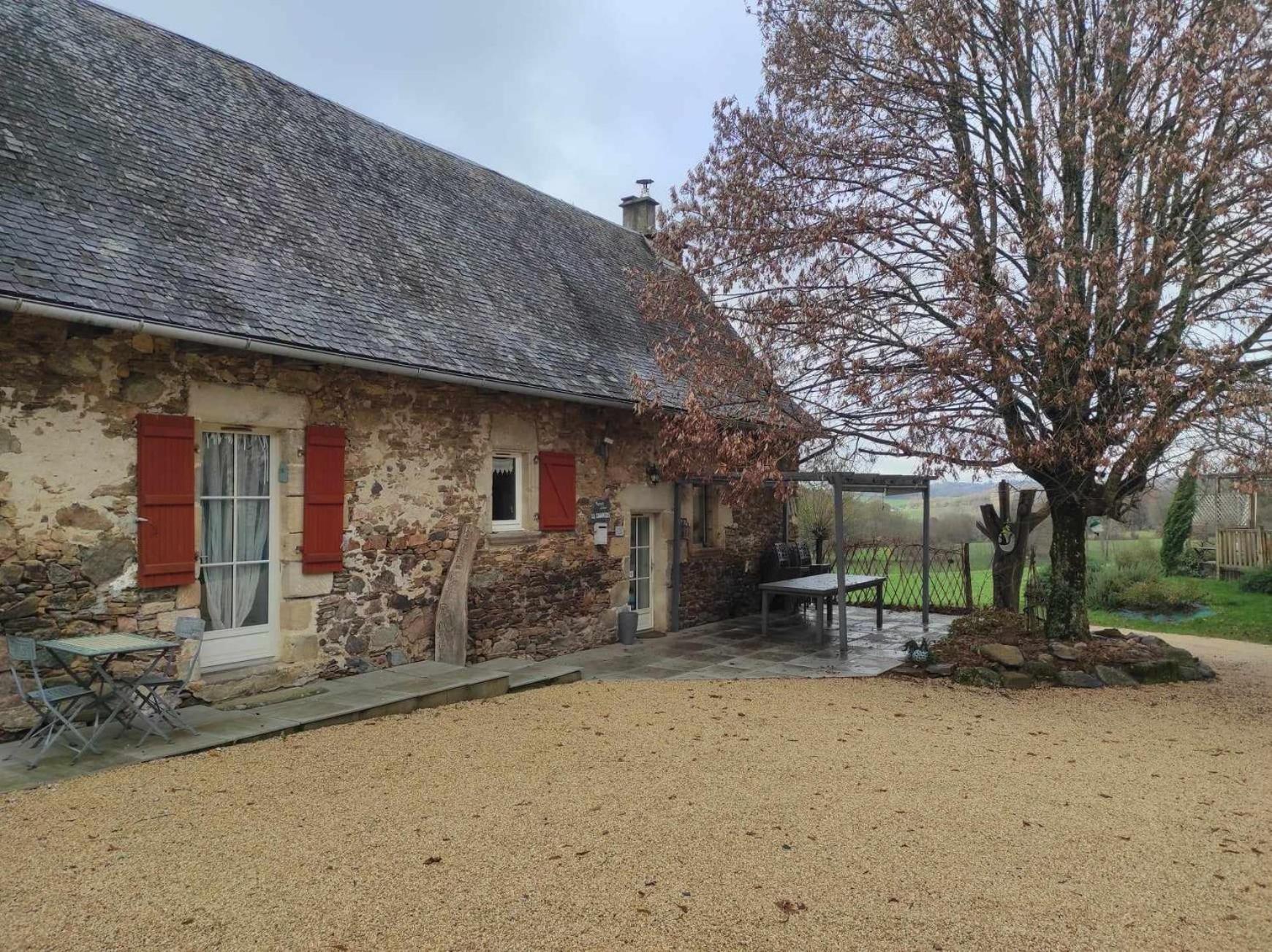 Domaine De La Clauzade Bed and Breakfast Saint-Germain-les-Vergnes Eksteriør billede