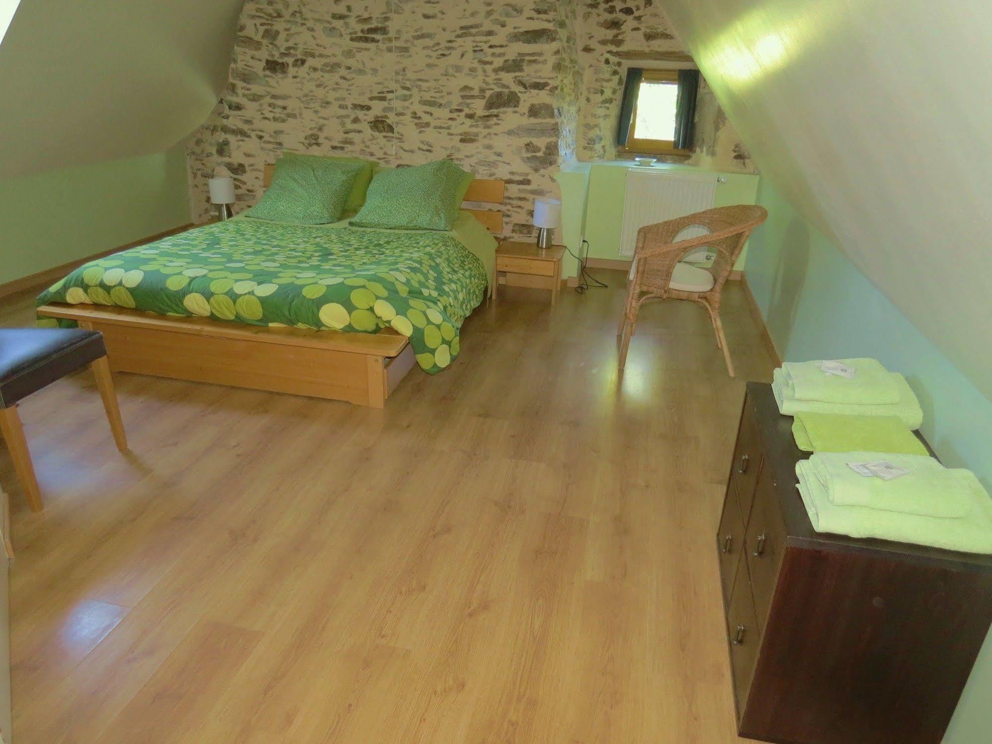 Domaine De La Clauzade Bed and Breakfast Saint-Germain-les-Vergnes Eksteriør billede