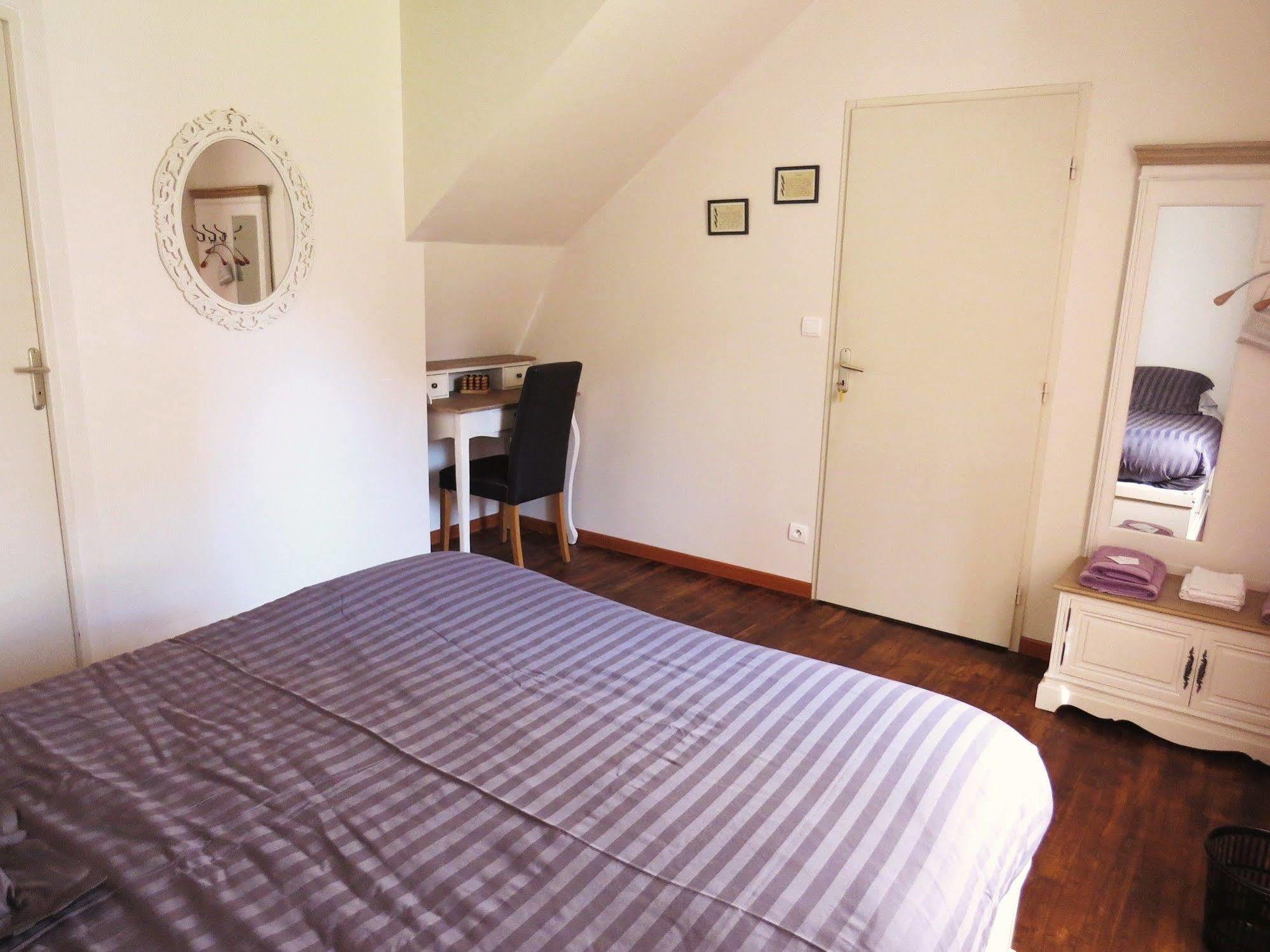 Domaine De La Clauzade Bed and Breakfast Saint-Germain-les-Vergnes Eksteriør billede