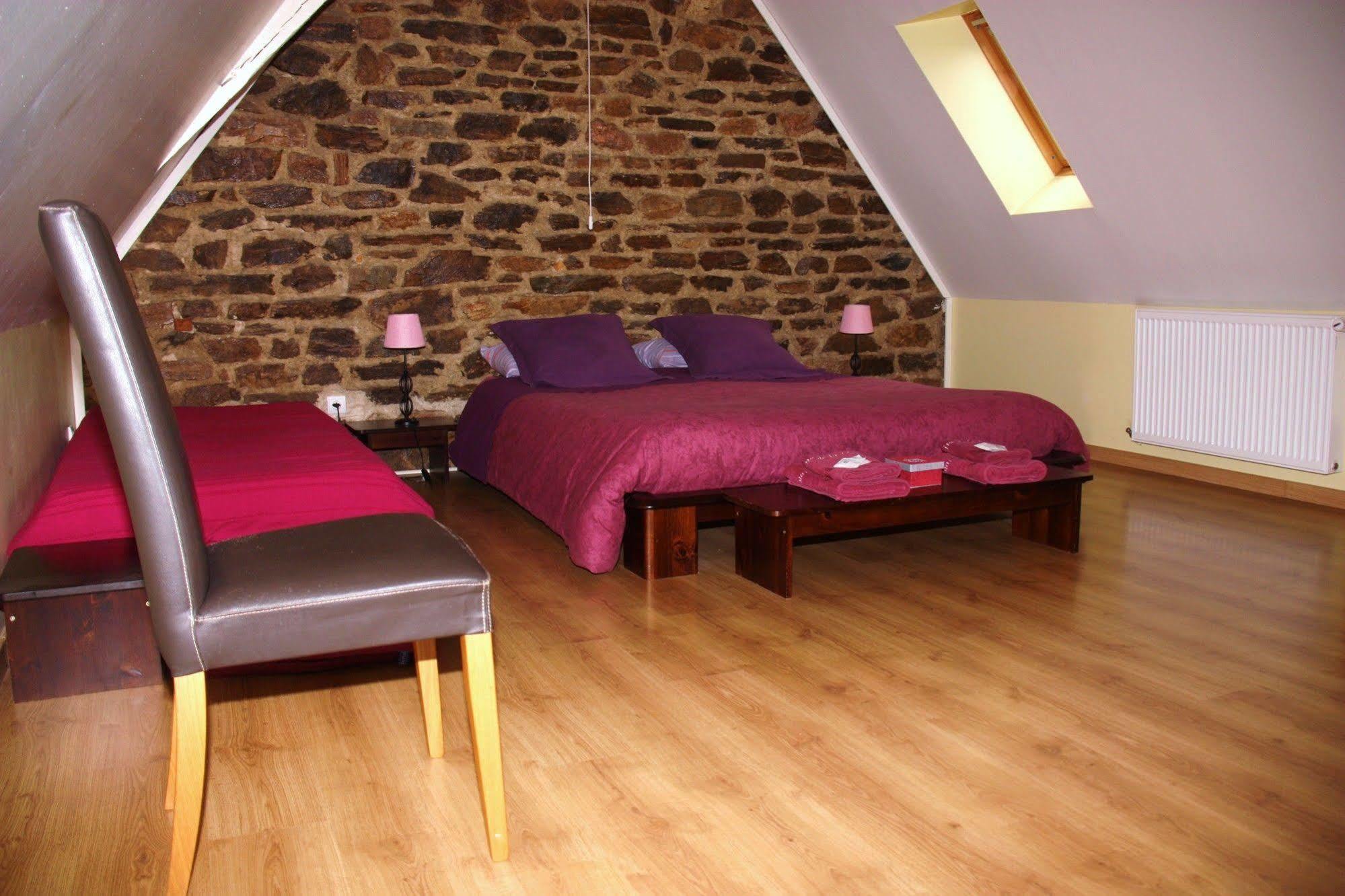 Domaine De La Clauzade Bed and Breakfast Saint-Germain-les-Vergnes Eksteriør billede